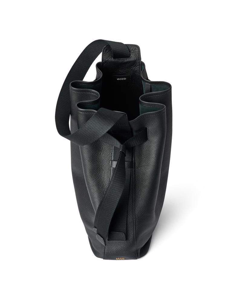 Black ECCO Sail Bag L Pebbled Leather