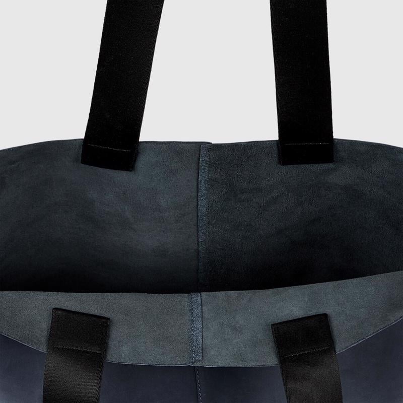 Lacivert ECCO Upcycled East West