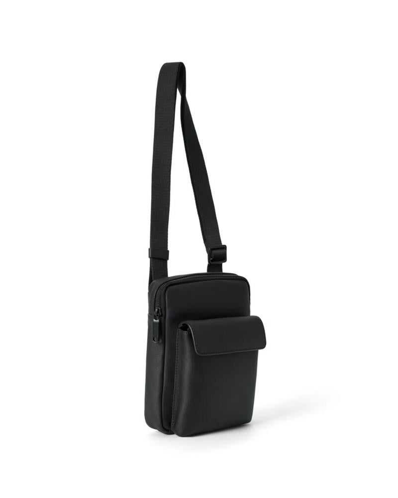 Black ECCO Flat Pouch City Crossbody